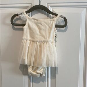 Baby Gap First Favorites 0-3 Months Baby Girl Dress with tulle